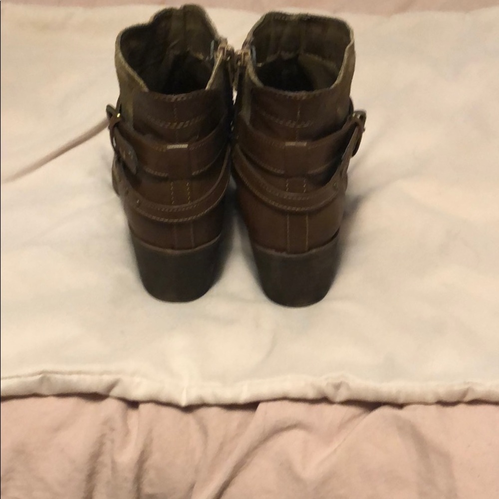 Booties - Picture 3 of 4